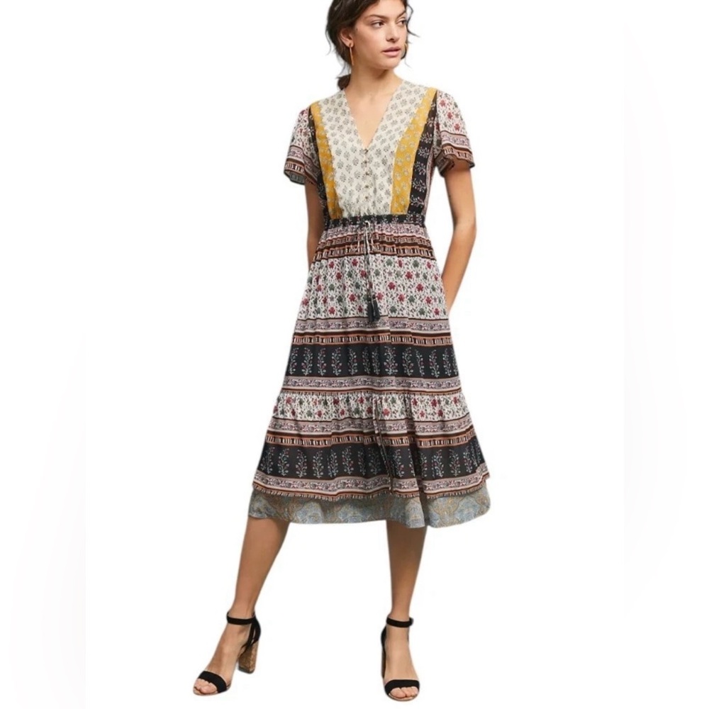 One September Midi Dress Short Sleeve V-Neck Tassel Waist Ruffle Skirt Size M